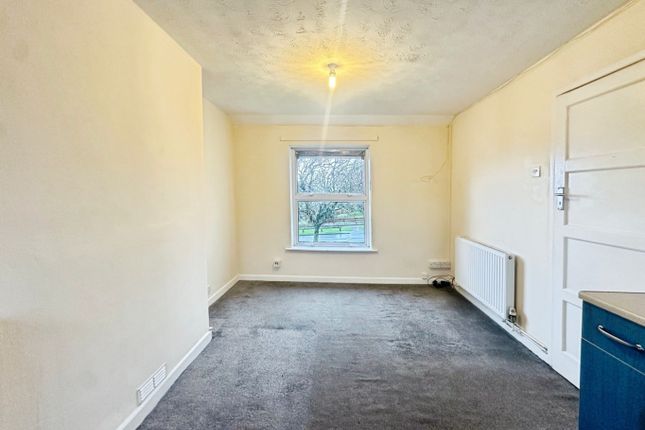 10, Trengrouse Way, Helston photo 2