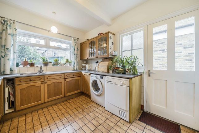29, Leighton Road, London photo 3