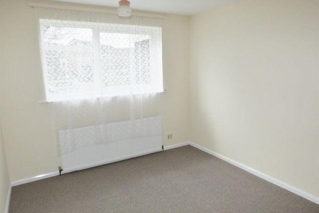 4, Coral Drive, Aughton photo 5