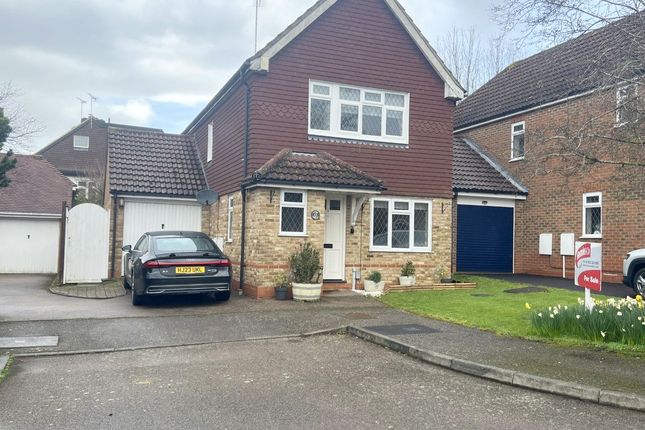 Thumbnail Detached house for sale in Ridgefield, Watford