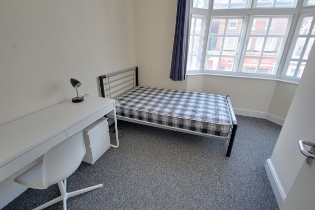 Thumbnail Room to rent in London Road, Leicester
