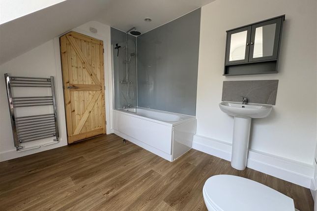 39C, Lyndhurst Road, Lowestoft photo 2