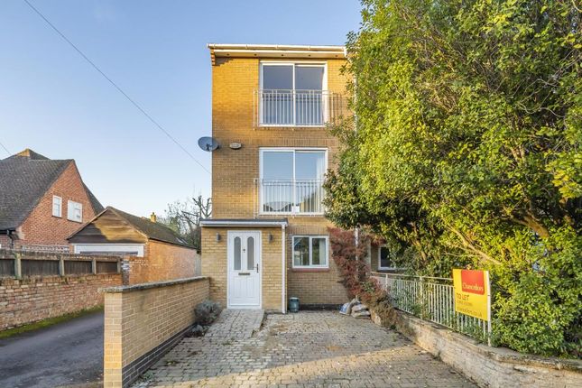Town house to rent in Hernes Road, Oxford