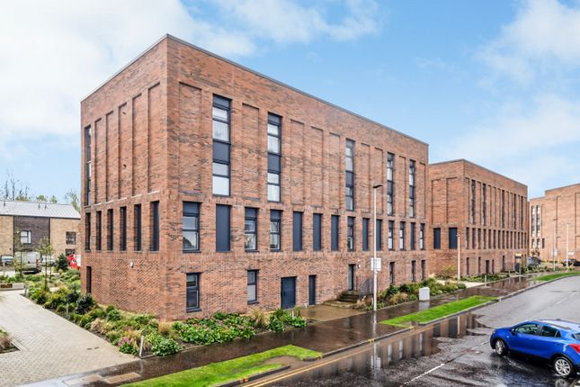 Flat for sale in Festival Court, Glasgow
