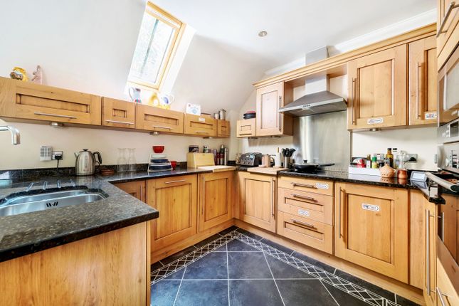 7 Dunwood Court,, Salisbury Road, Romsey photo 4