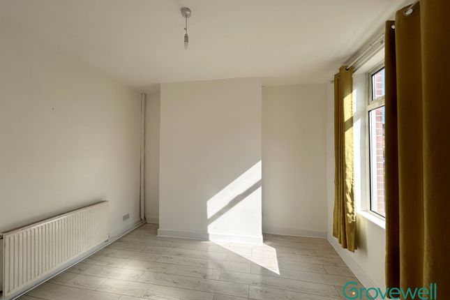 8 Laurel Street, Manchester photo 3