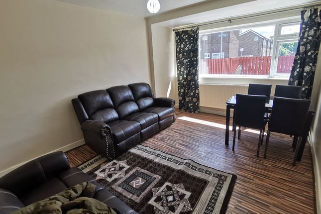 1 Moran Walk, Hulme, Manchester photo 2