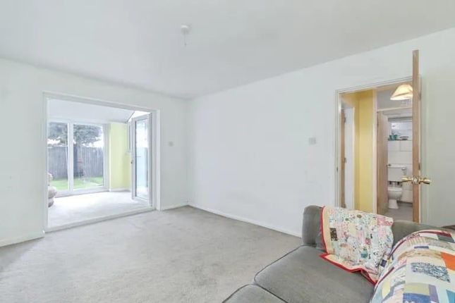 54a, Orton Road, Leicester photo 2