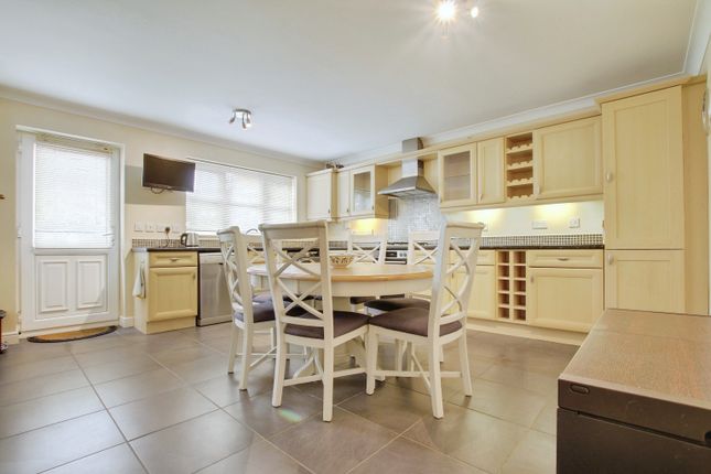 15, Juniper Drive, Chatteris photo 2