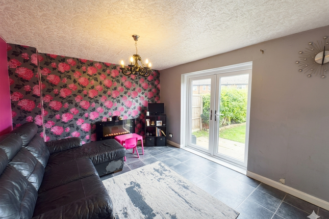 17, Charnley Close, Preston photo 3