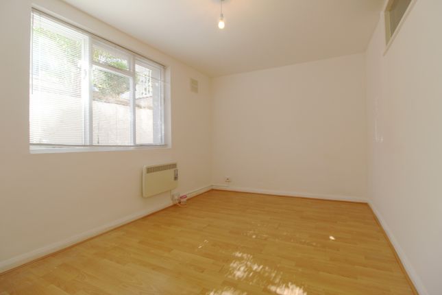 14, Brighton photo 5