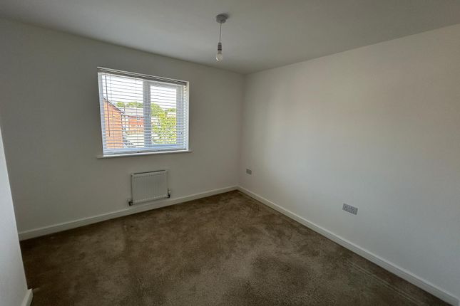 8, Willis Drive, Halewood photo 5