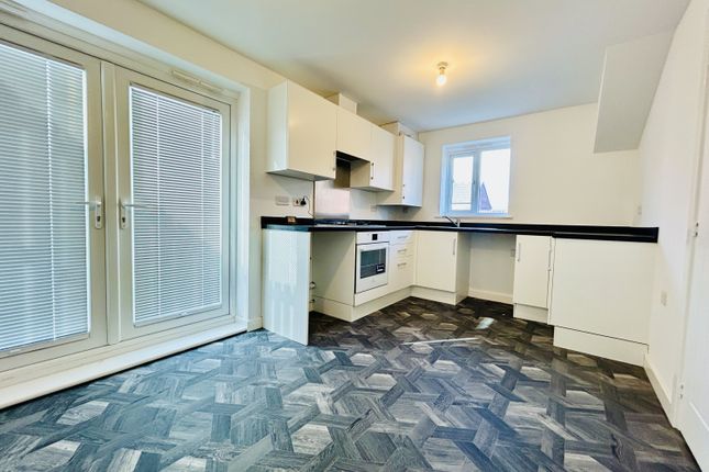 4, Peat Edge Court, Durham photo 3