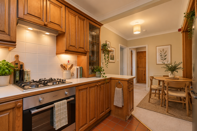 7a, Lypiatt Lane, Cheltenham photo 3