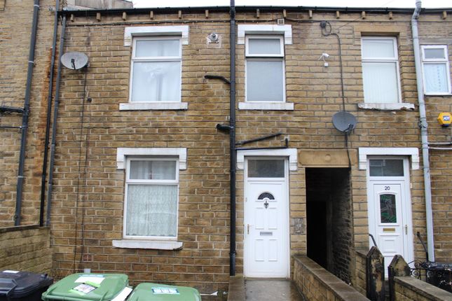 Thumbnail Property to rent in Moorbottom Road, Huddersfield