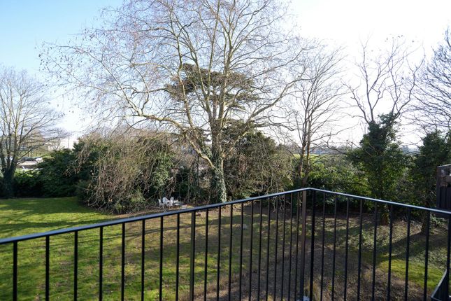 Elvian House, Nixey Close, Slough photo 3