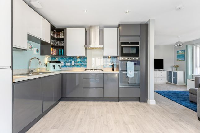 127, Milligan Drive, Edinburgh photo 4