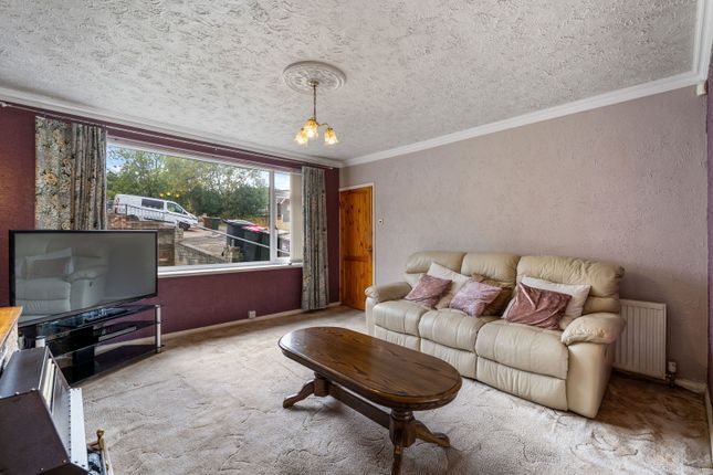 5, Vicarage Close, Rotherham photo 4