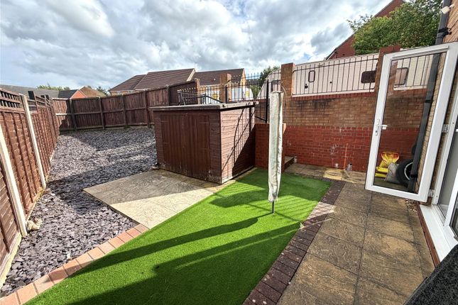 12, Violet Road, Wakefield photo 4