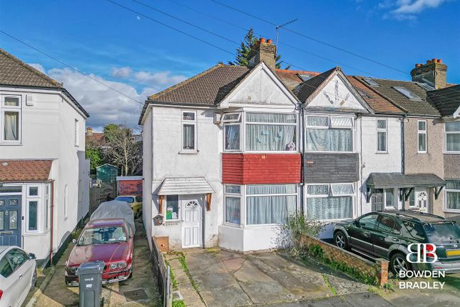 End terrace house for sale in Trehearn Road, Ilford