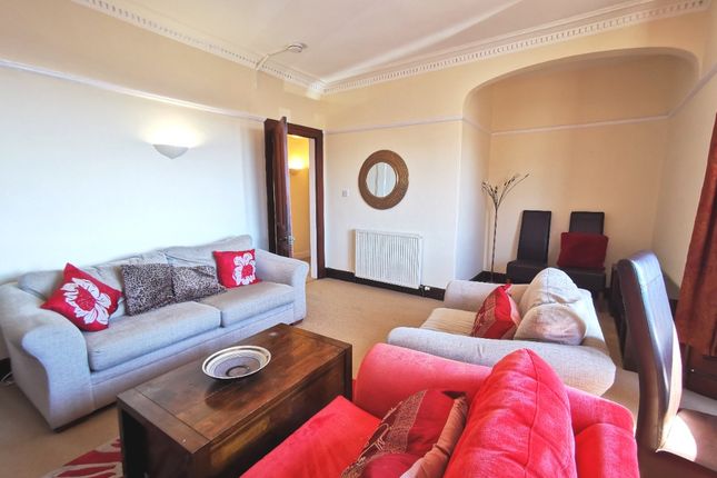 2/1, 13 Seymour Street, Dundee, DD2 1HD photo 3