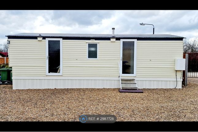 2-bed caravan on Five Counties Park, Greetham Inn Lane Greetham, Oakham, £700/mo