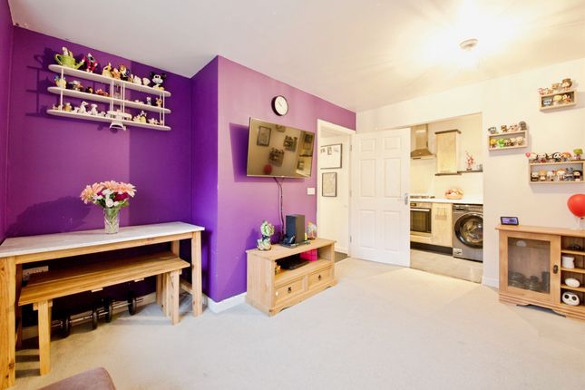 179,, Rubens Court, Cezanne Road, WATFORD photo 3
