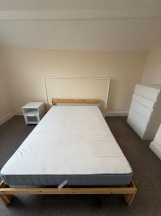 Room 9 441 High Street, Cheltenham photo 3