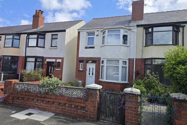 19, Loxham Gardens, Blackpool photo 3