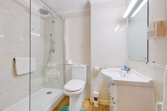 Flat for sale in Halebrose Court, Bournemouth