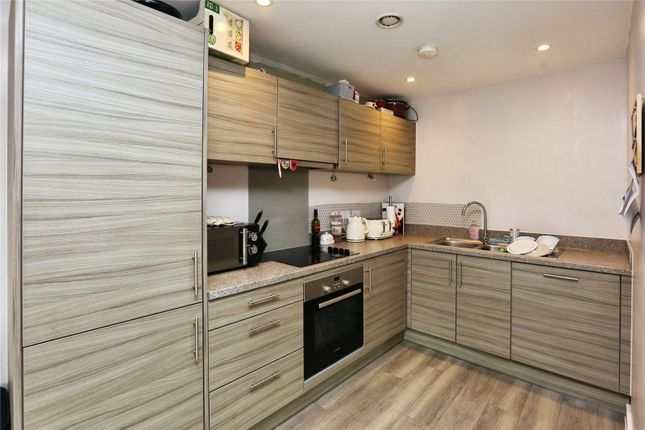 Flat 16, Spenser,, Keel Road, Hampshire photo 2