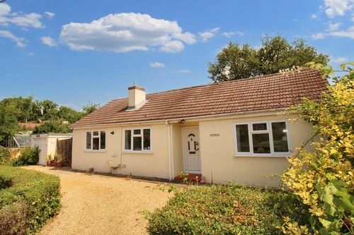 3-bed bungalow on Marina, Sugden Avenue, Wickford, £575,000