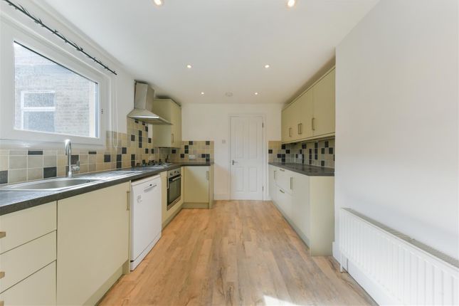 Flat to rent in Goodenough Road, London