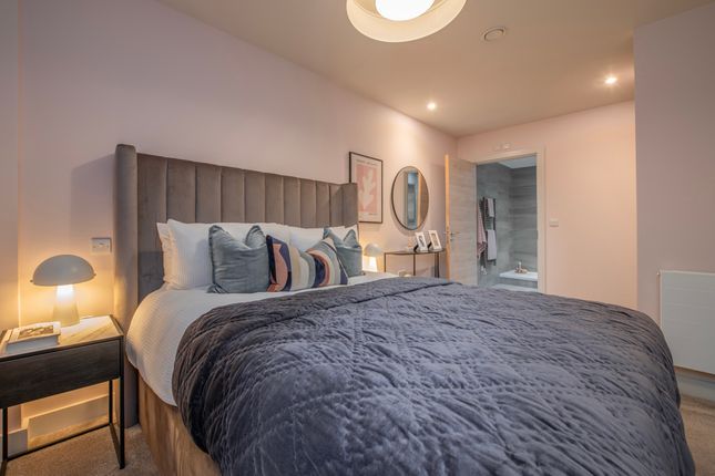 220 Rhodes East, Quarry Hill, Leeds photo 4