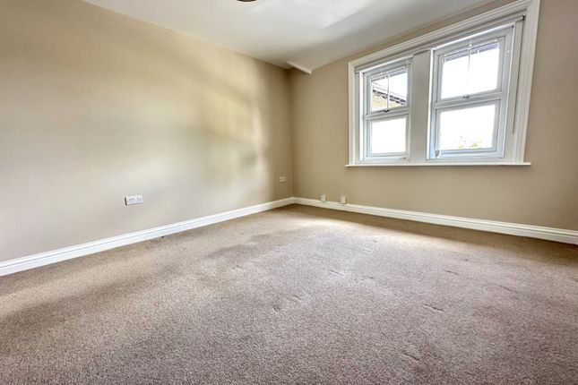 Flat for sale in Pevensey, Beacon Hill Road, Beacon Hill, Surrey