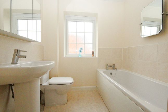 4 Bakersfield Drive, Warrington photo 5
