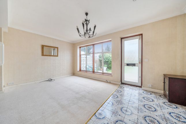 33, Daneswood Avenue, London photo 3