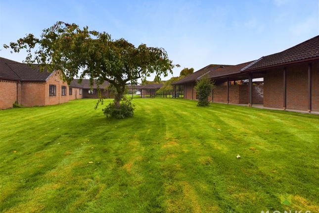 27 Meadowbrook Court, Twmpath Lane, Oswestry photo 2