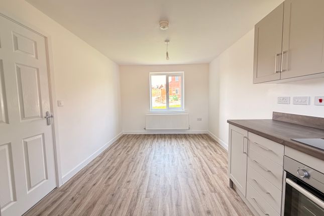 17, SUTTON-IN-ASHFIELD photo 5