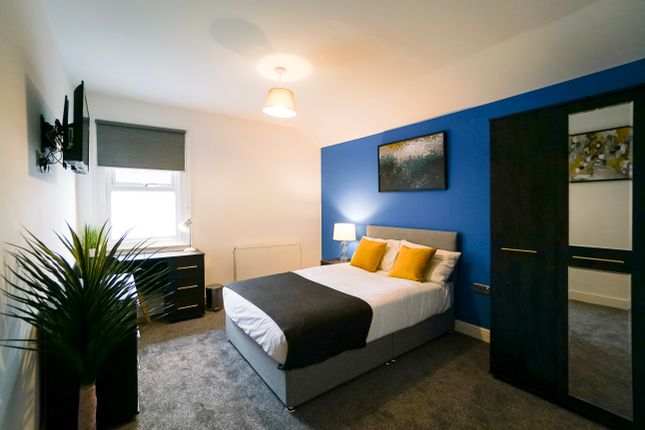 Room to rent in Ormsby Street, Reading