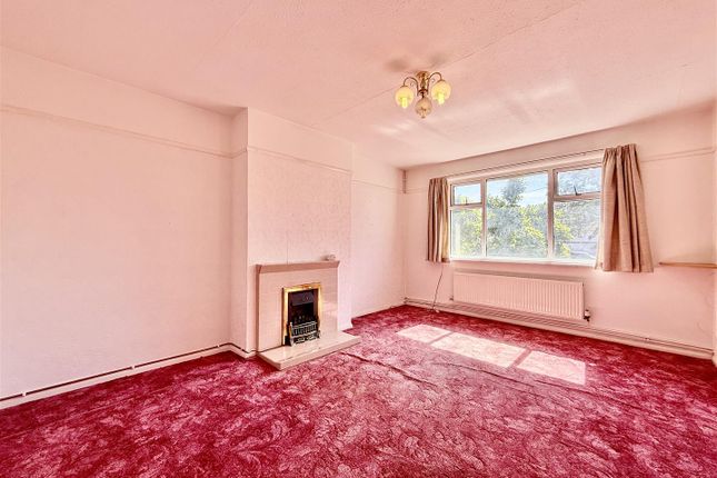 33, Coronation Road, Swindon photo 4