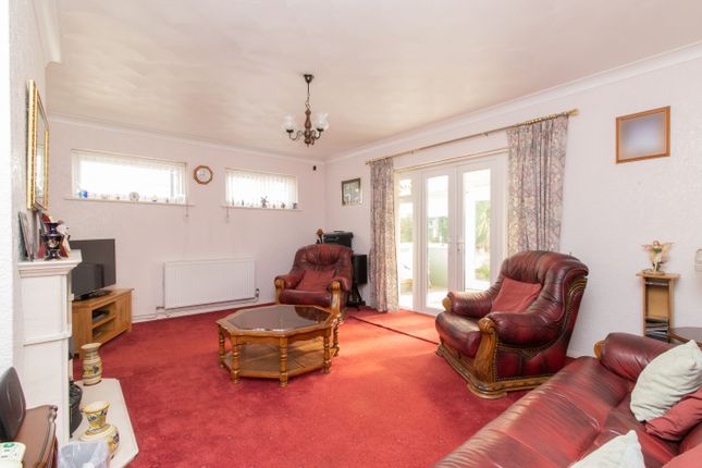 7, David Avenue, Margate photo 3