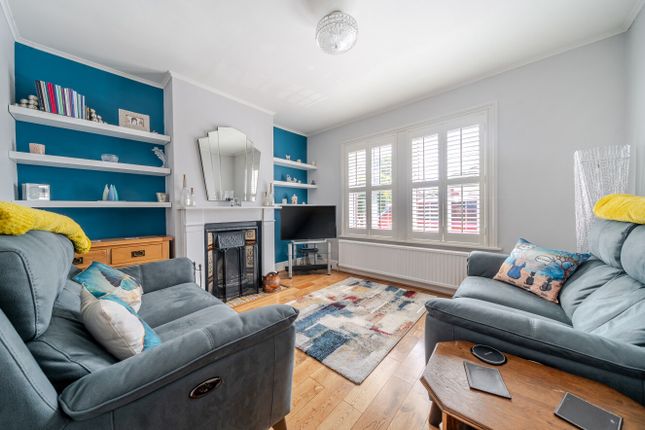 79, Fern Road, Surrey photo 2