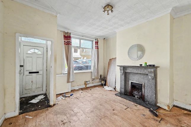 122, Belfield Road, Rochdale photo 2