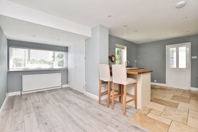 9, Meadow View Road, Devon photo 4