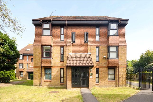 Thumbnail Flat for sale in Coopers Close, Stepney, London