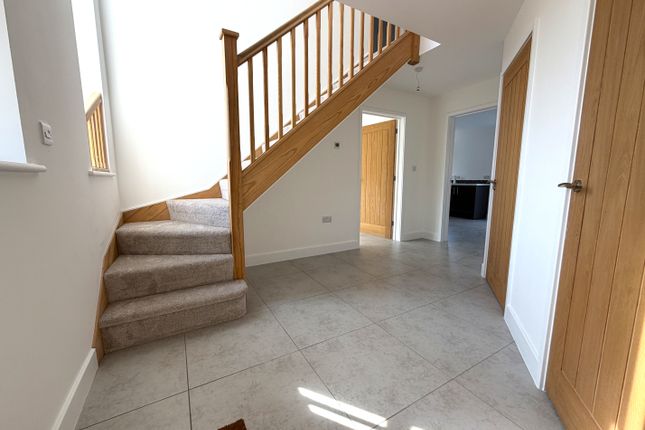 6a, Sutton Crescent, Freethorpe photo 3