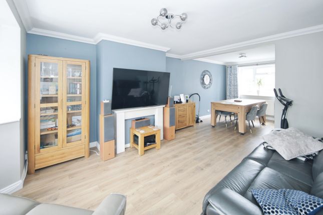 12, Franklin Road, Nuneaton photo 3