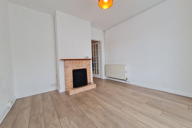 13, East Cowes photo 3