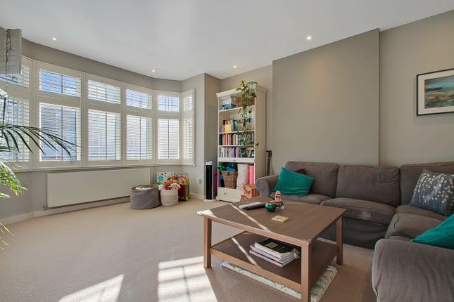 Flat for sale in Church Crescent, London